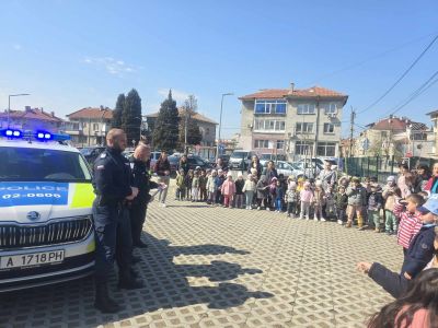 Превантивна беседа за правилата за пътна безопасност - ДГ Слънце - Айтос