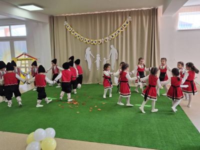 Ден на християнското семейство - ДГ Слънце - Айтос